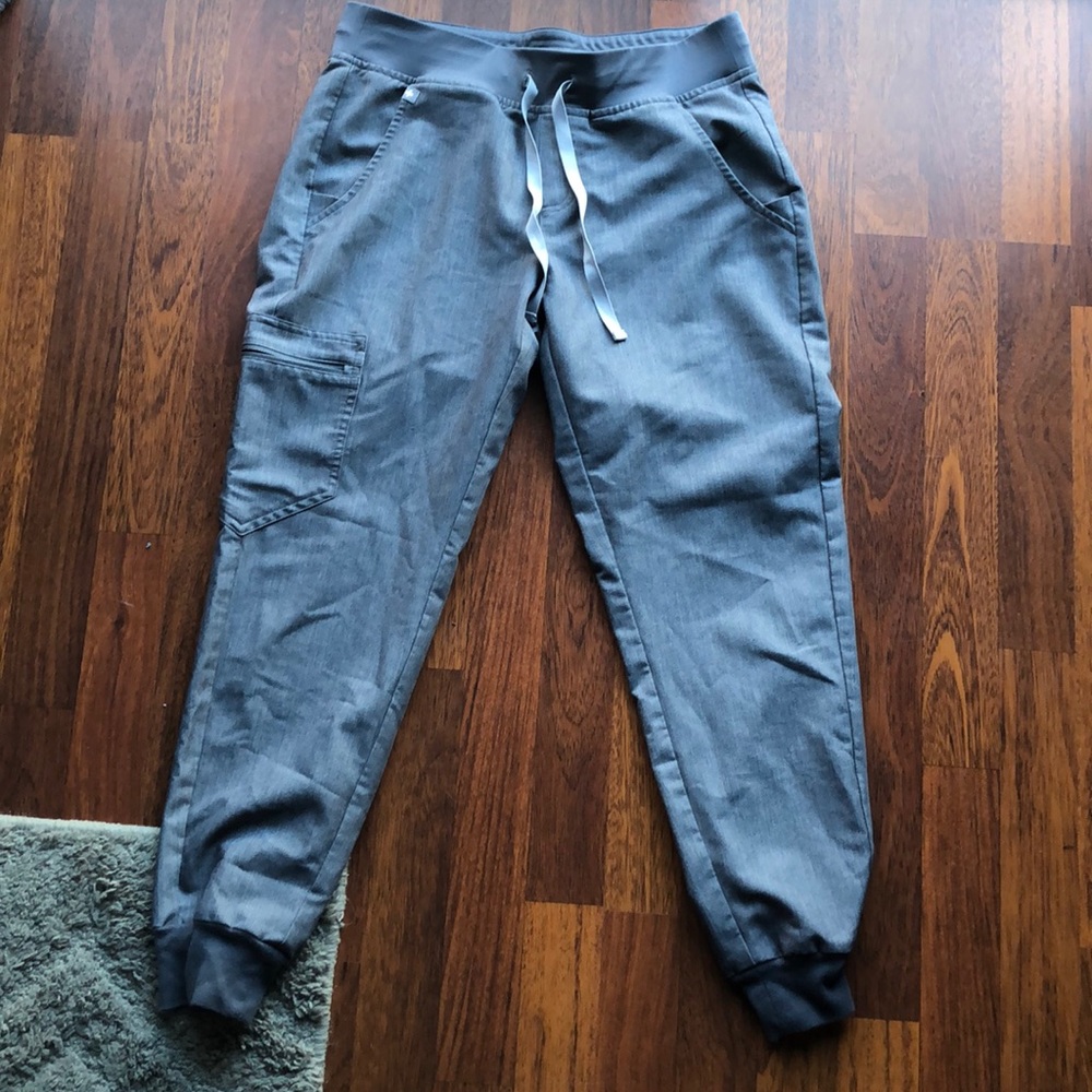 Women’s  Figs small petite  jogger scrub pants